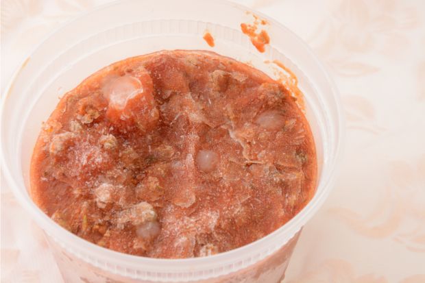 Spaghetti sauce frozen to prevent mold on tomato sauce