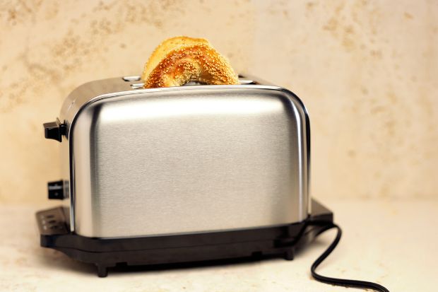 Toaster with bagel in it purchased after buyer learned what the bagel button on a toaster does