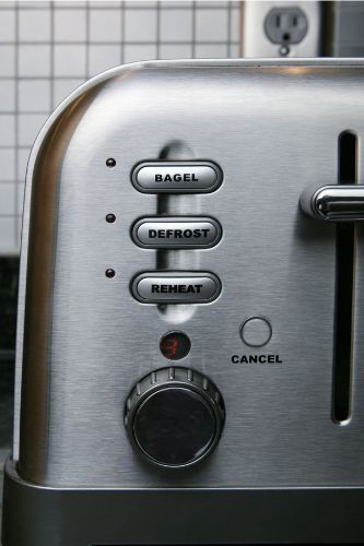 Toaster purchased after buyer learned what the bagel button on a toaster does