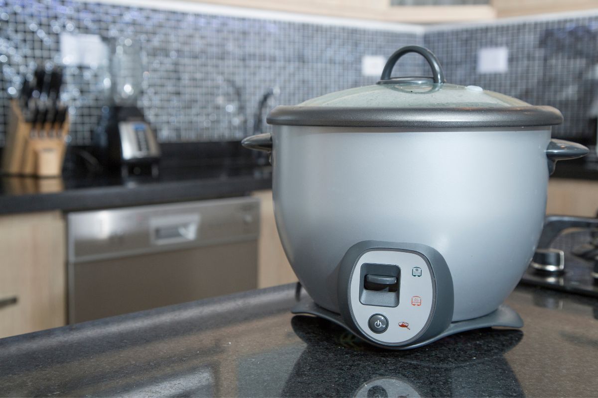 Slow cooker on kitchen counter